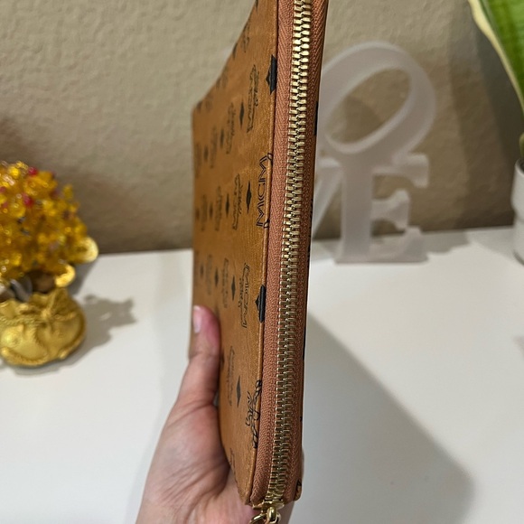 MCM COGNAC ORGANIZER - Picture 4 of 13